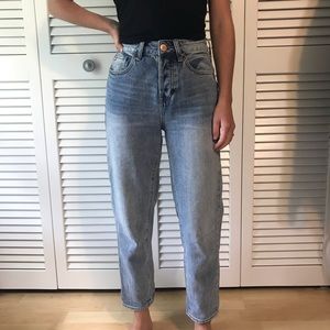 High waisted PacSun mom jeans